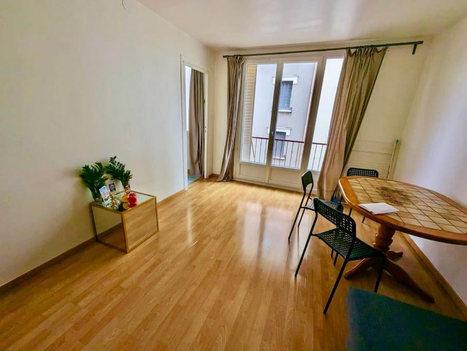 גרנובל Impeccable Chambre, Bien Place, Calme & Tout Equipe מראה חיצוני תמונה